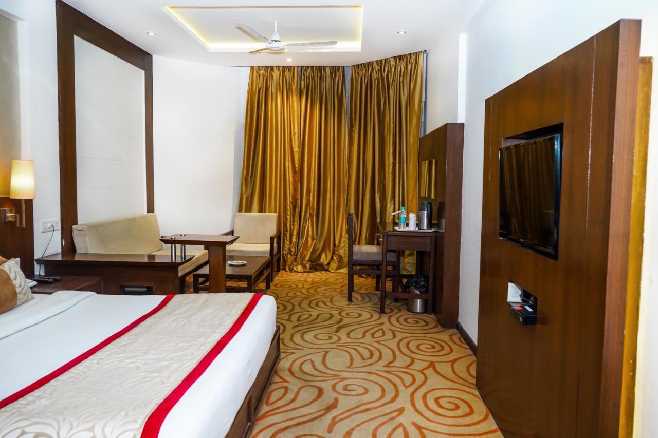 Hotel Gwalior Regency Exterior foto